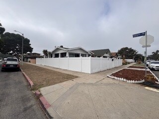 Foto del edificio - 1100 W 48th St