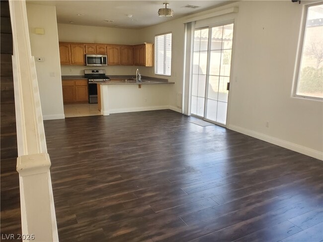 Building Photo - 8084 Palace Monaco Ave