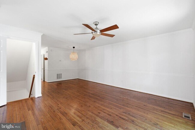 Foto del edificio - 541 Colecroft Ct