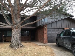 Building Photo - 2840 W 21st St