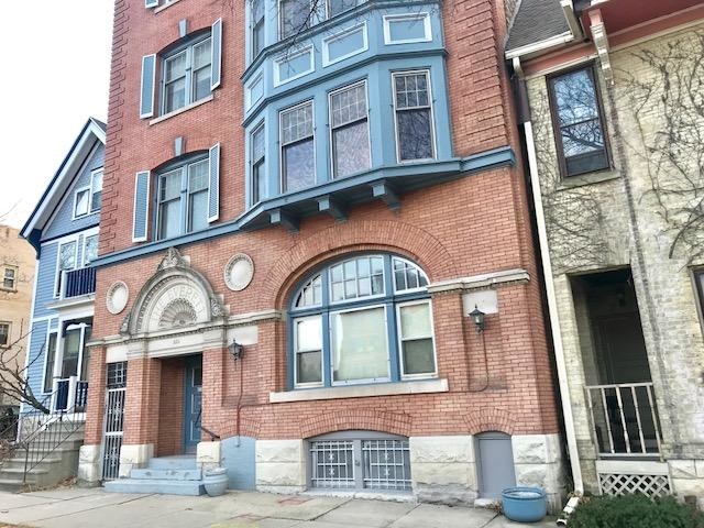 Building Photo - 815 E Knapp St