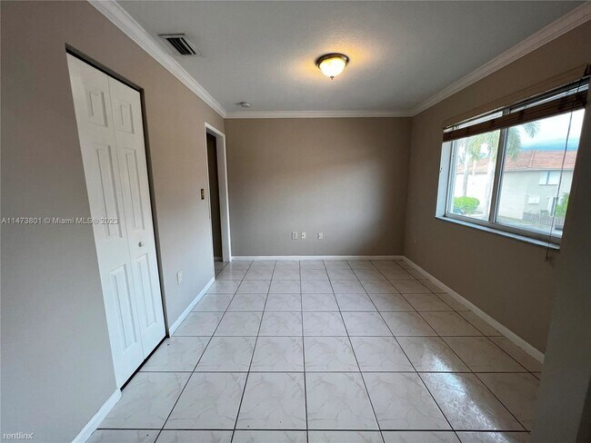 Foto del edificio - 3 br, 2 bath House - 351 NW 82nd Ave Apt 1118