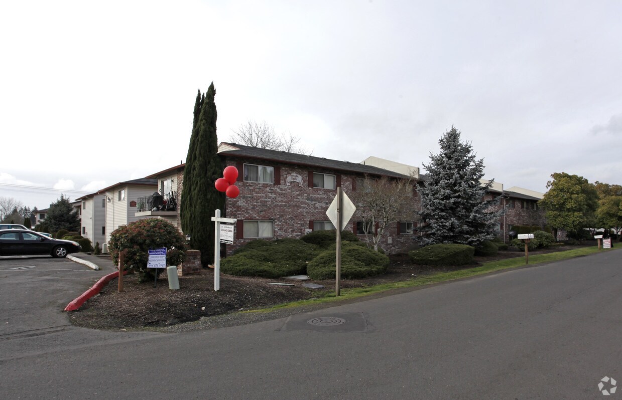 Covington Square Apartments Beaverton, OR