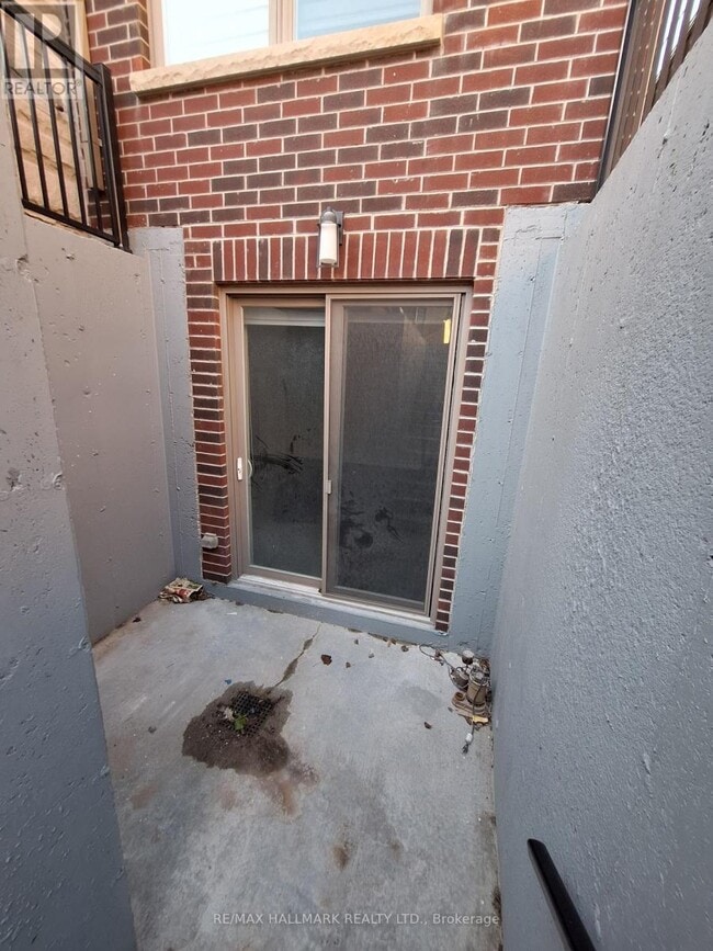 Building Photo - 38 Harrison Ave