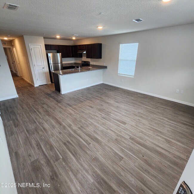 Foto del edificio - 6547 Sweetbay Ln