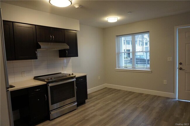 Foto del edificio - 1 Fairway Cir
