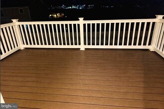 Building Photo - 420 Circle Dr