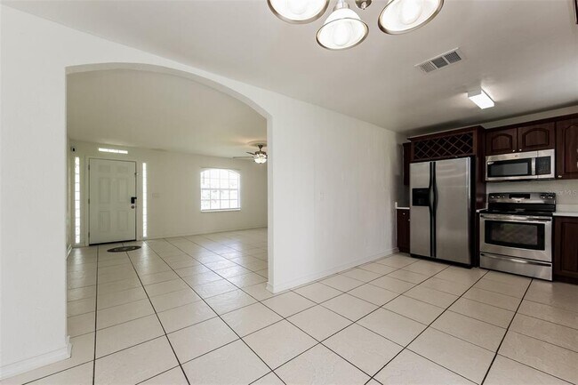 Building Photo - 4003 3rd St W