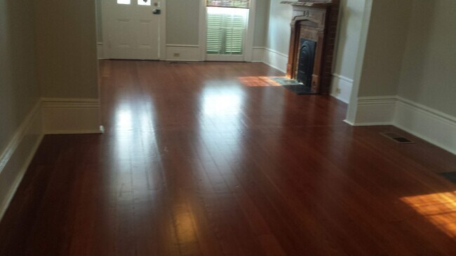 front room - 821 Eleonore St