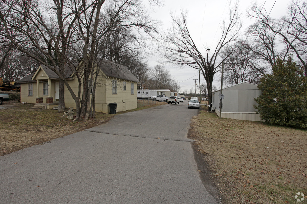 Building Photo - Madison Trailer Park