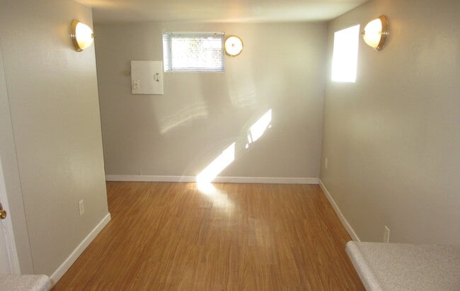 Building Photo - LaChance-1110 A/B