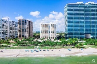 Building Photo - 10185 Collins Ave