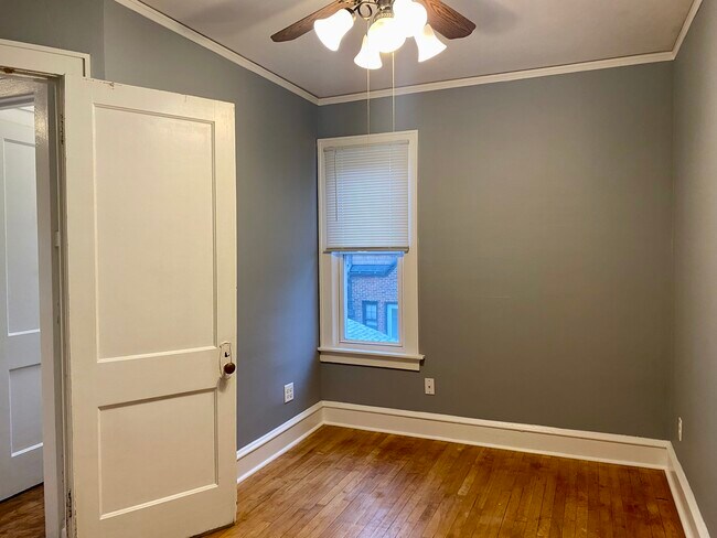 Building Photo - 1633-1635 N Hawley