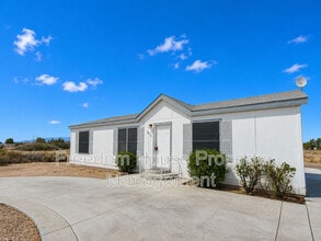 Building Photo - 4400 Vicki Ann Rd