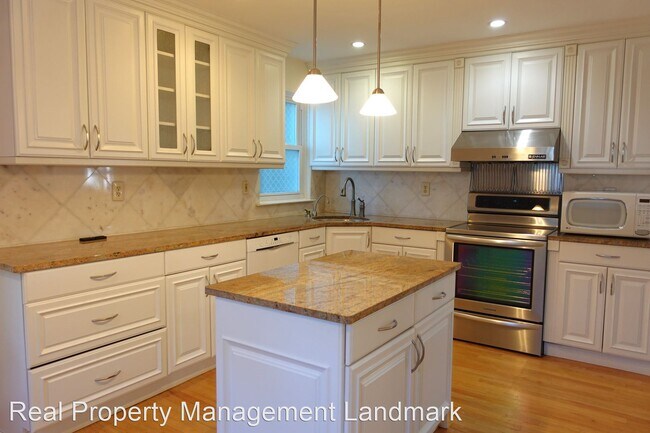 Building Photo - 3 br, 1.5 bath House - 32 Alder Drive