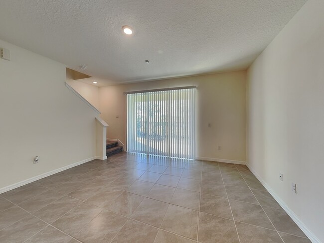 Building Photo - 973 Lido Dr