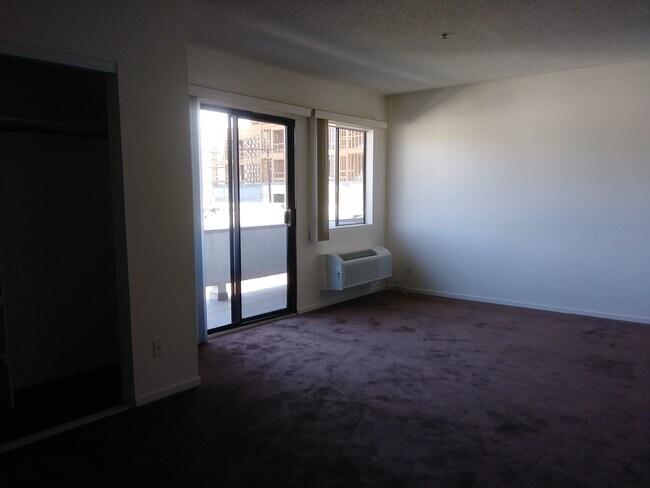 Foto del edificio - 3848 Overland Ave