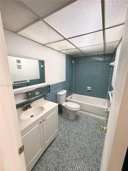 Foto del edificio - 6990 NW 186th St