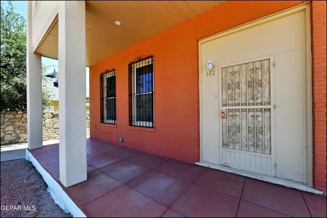 Foto del edificio - 612 E Nevada Ave