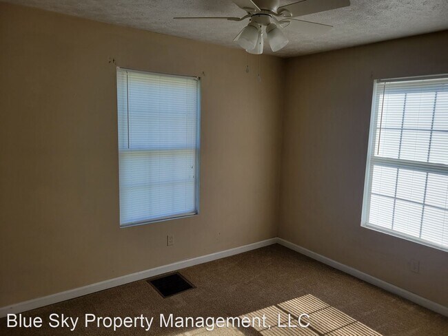 Building Photo - 2 br, 1 bath House - 903 E. 25th