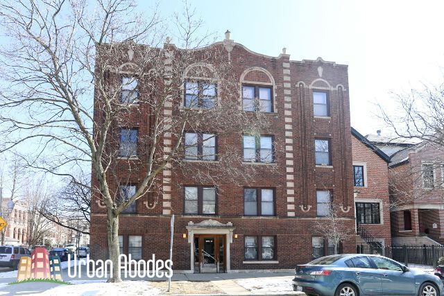 Primary Photo - 3323 N Lakewood Ave