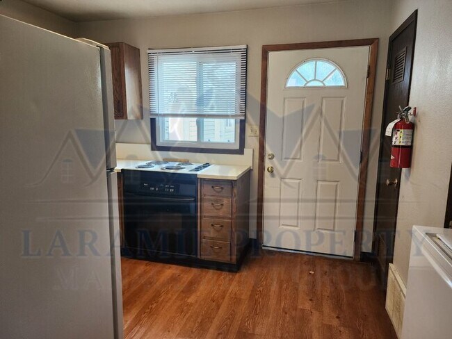 Building Photo - 871 N 8th St