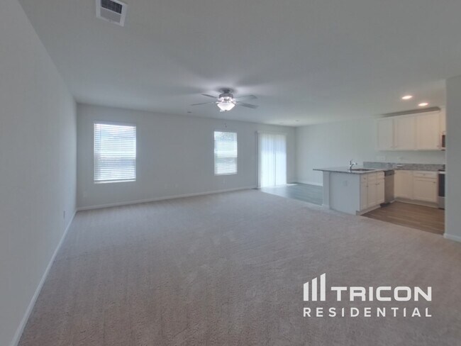 Foto del edificio - 2114 Southlea Dr