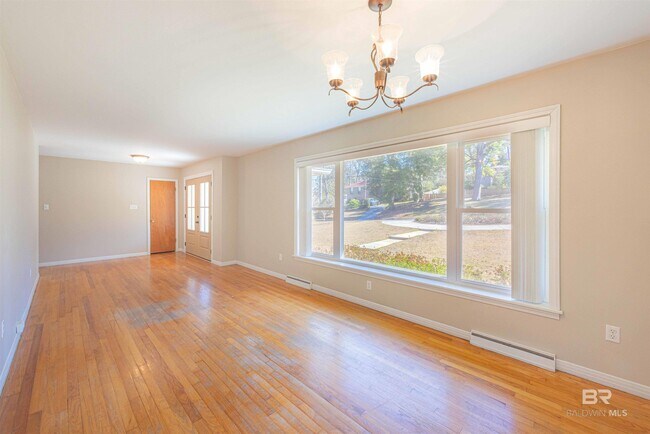 Foto del edificio - 202 Confederate Dr N