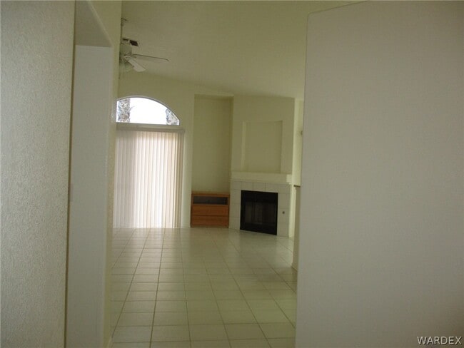 Building Photo - 2164 Hi Jolly Dr