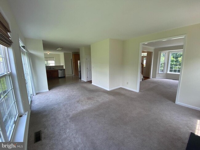 Building Photo - 17624 Overlook Rd