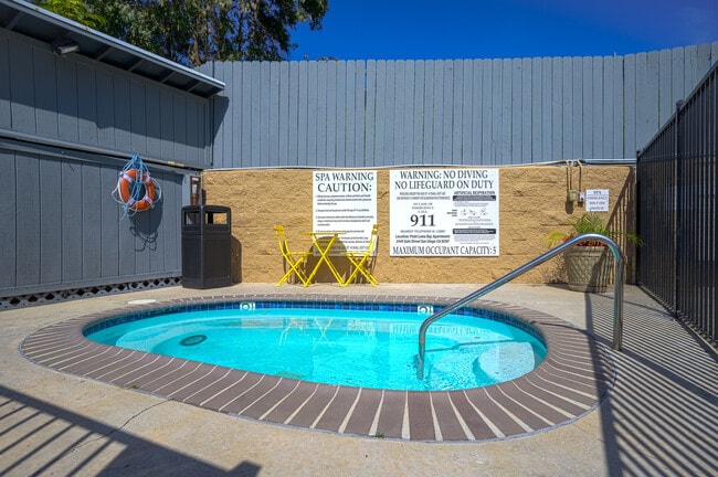 Building Photo - Point Loma Bay Apartments