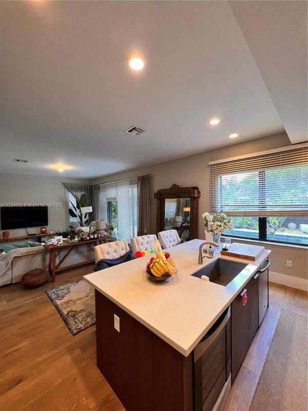 Foto del edificio - 16002 SW 136 Way