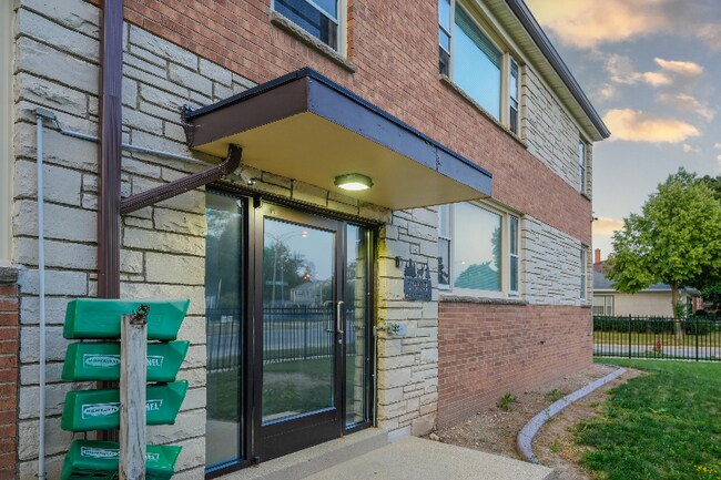 Foto del edificio - 7816 W Lisbon Ave