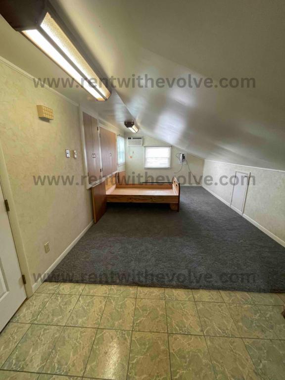 Foto del edificio - 815 W Main St