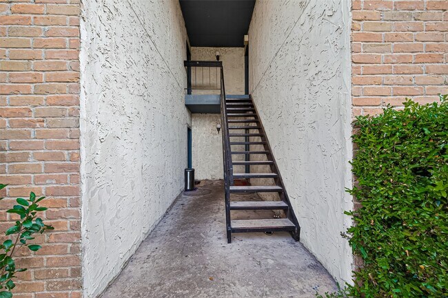 Foto del edificio - 8360 Jorine Dr