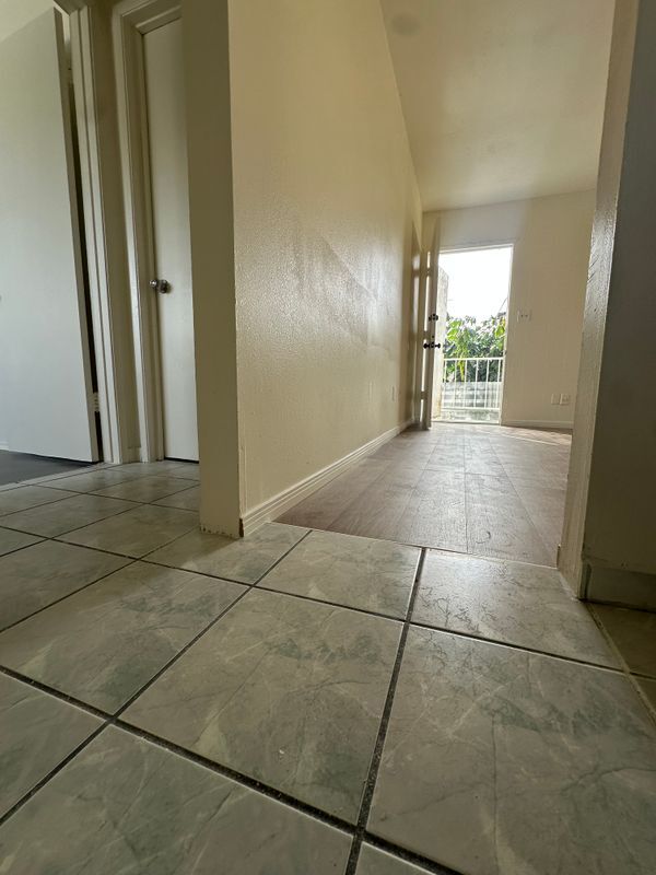 Building Photo - 1165 E 42nd Pl.