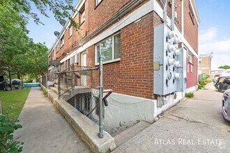 Building Photo - 1857 W Mosier Pl