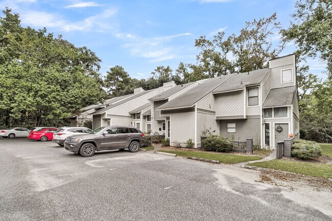 Foto del edificio - Pond View 3 Bedroom, 2 Bath Home in Ashley...