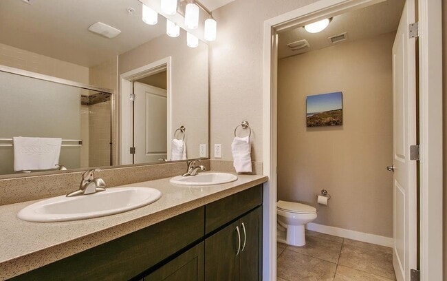 Foto del edificio - 5450 E Deer Valley Dr