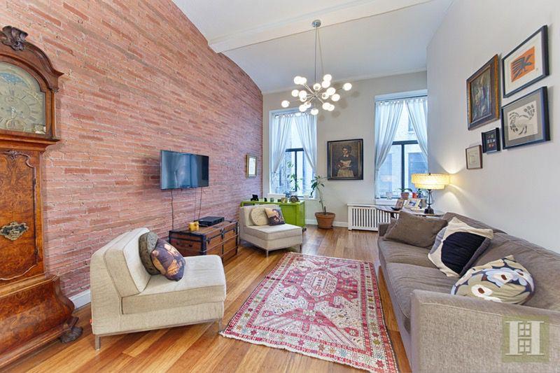 Foto principal - 205 E 12th St