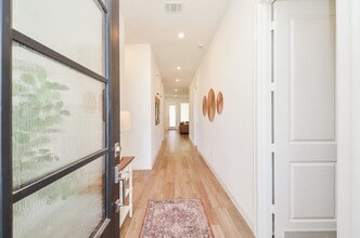 Building Photo - 4827 Avon Ridge Way