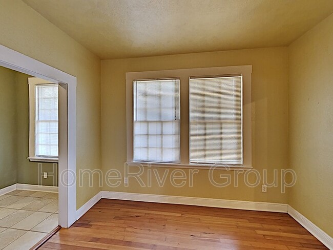 Building Photo - 1611 N 17th Ave