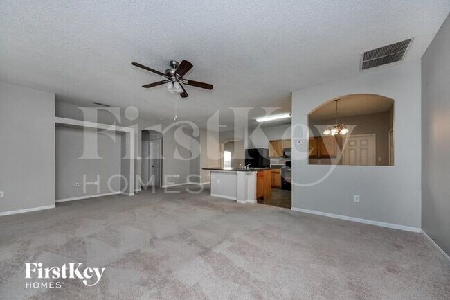 Building Photo - 4423 Ponds Dr