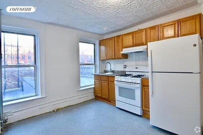 Building Photo - 485 Hicks St