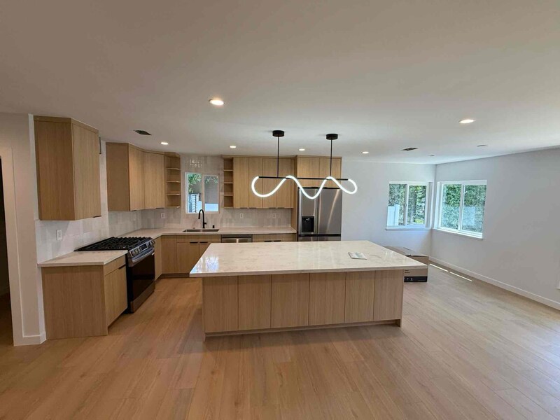 Foto principal - 17813 Welby Way