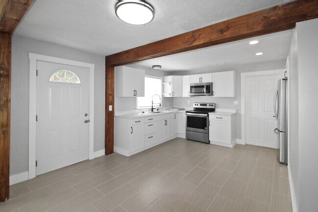 Foto del edificio - Nokomis Annual Home for Rent