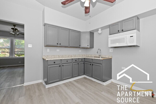 Building Photo - 3109 W 62nd St