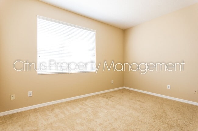 Building Photo - Wonderful 2/2 Daniels Landing Townhome