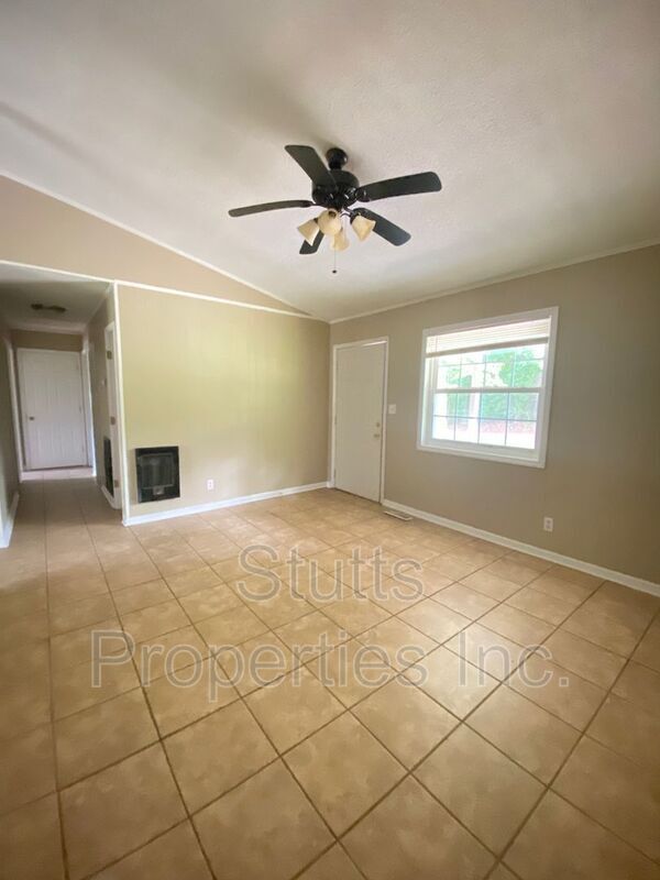 Building Photo - 3373 Co Rd 36