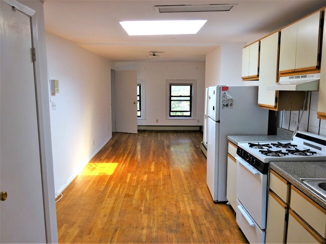 Foto del edificio - 354 Court St